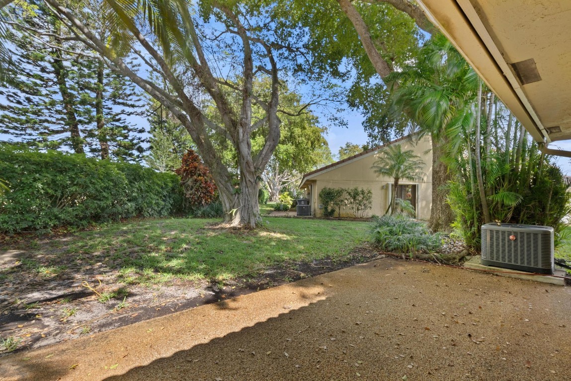 6785 Bridlewood Ct 6785