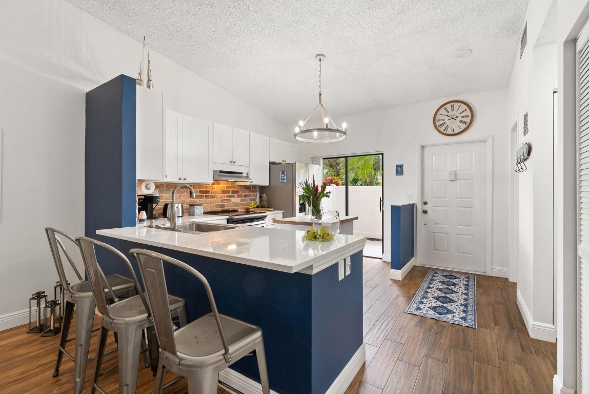 6785 Bridlewood Ct 6785