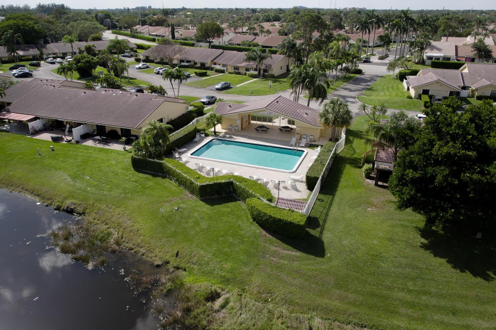 6785 Bridlewood Ct 6785