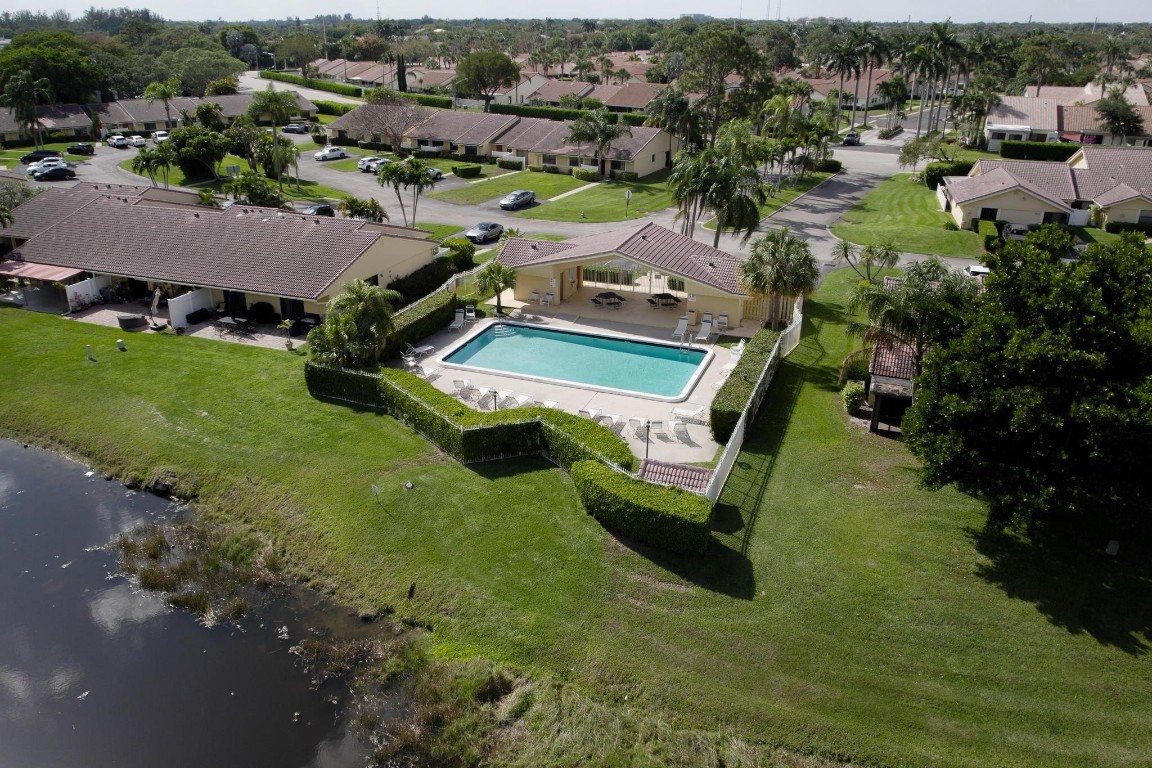 6785 Bridlewood Ct 6785