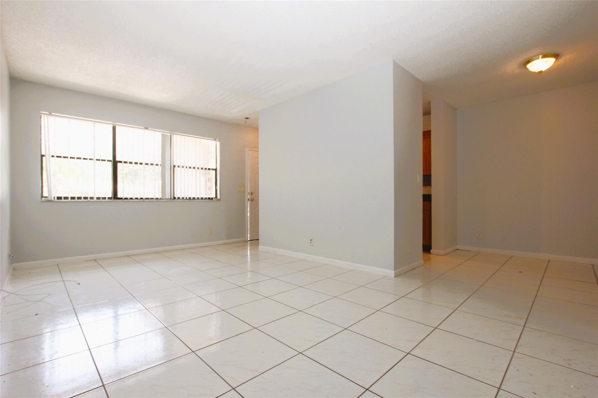 11581 NW 42ND ST 11581