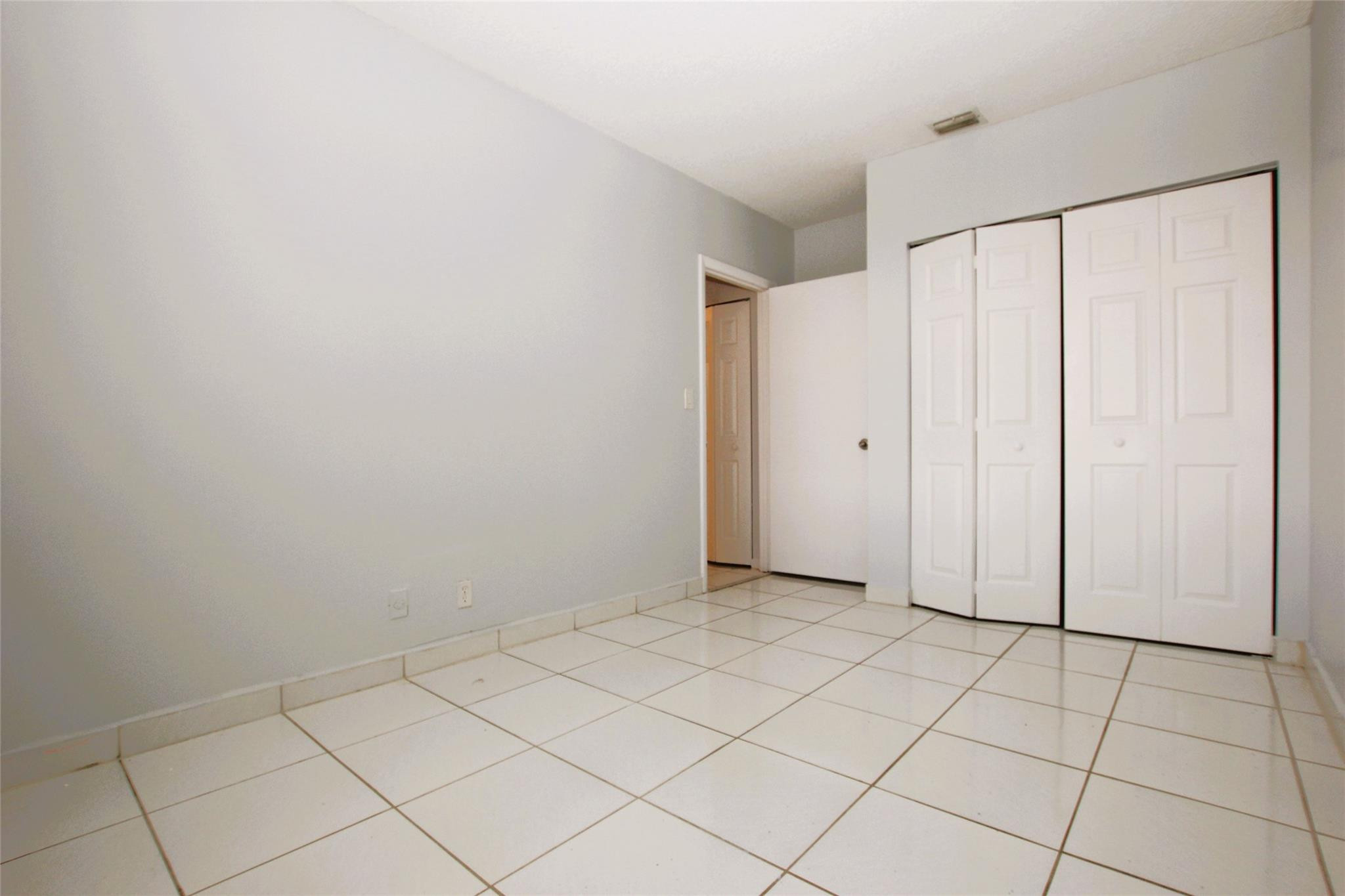 11581 NW 42ND ST 11581