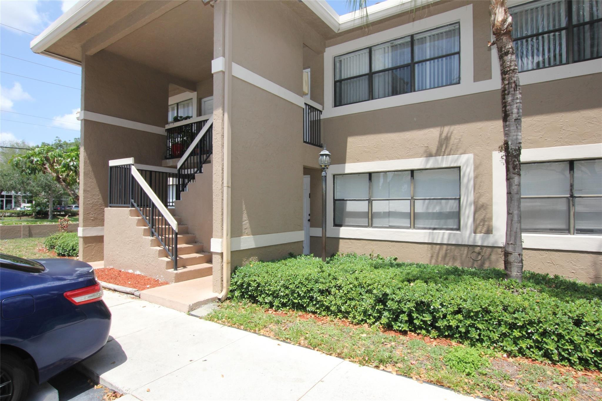 11581 NW 42ND ST 11581