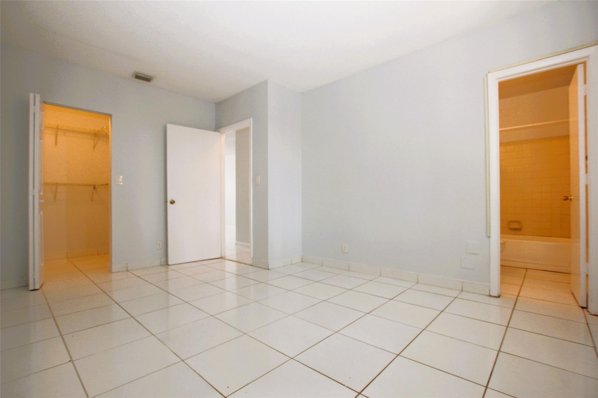 11581 NW 42ND ST 11581