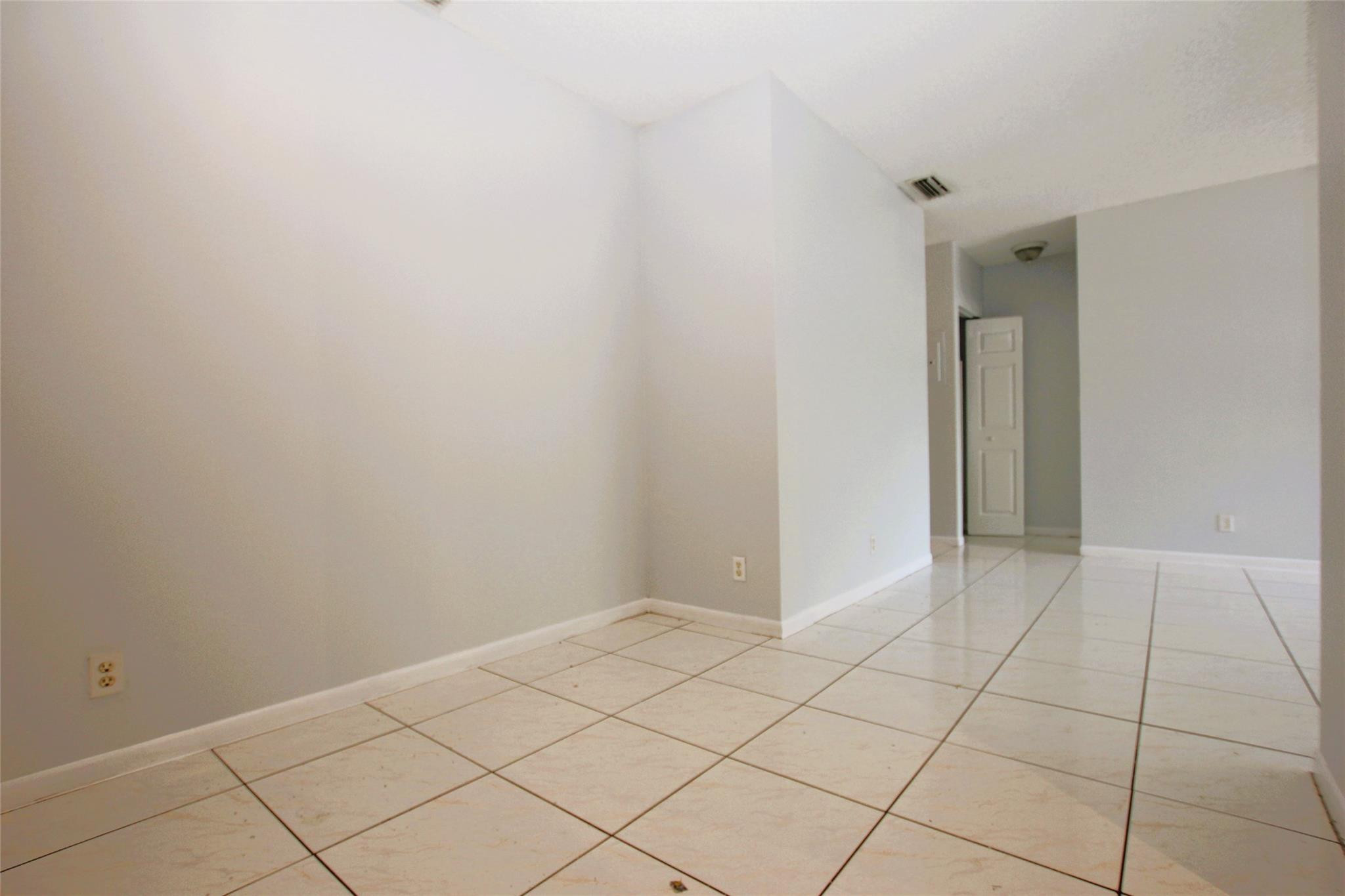 11581 NW 42ND ST 11581