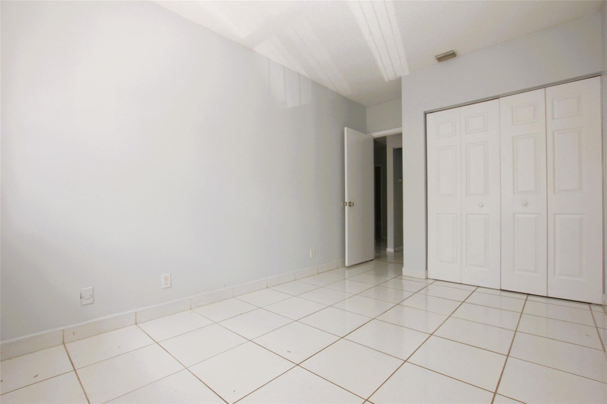 11581 NW 42ND ST 11581