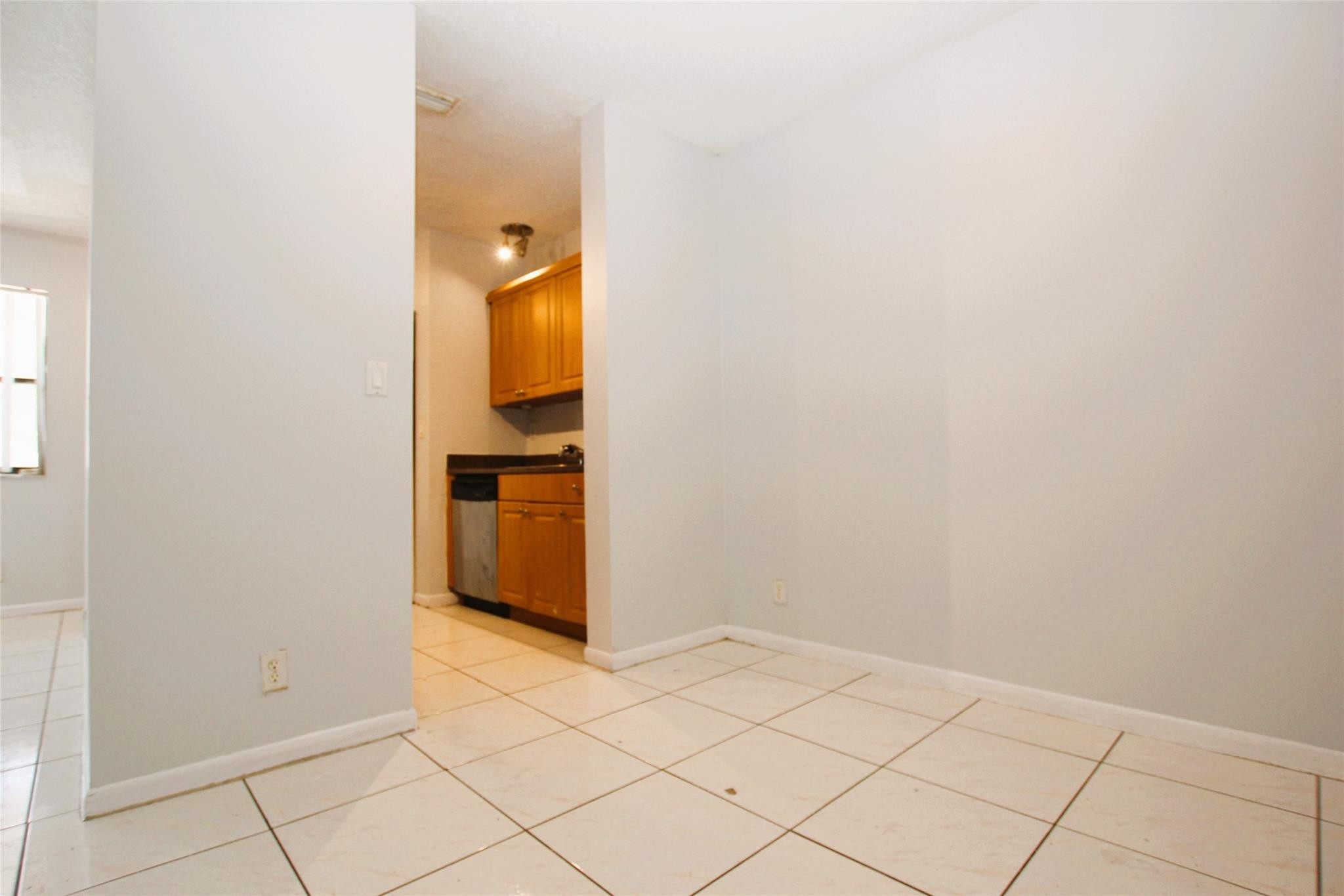 11581 NW 42ND ST 11581