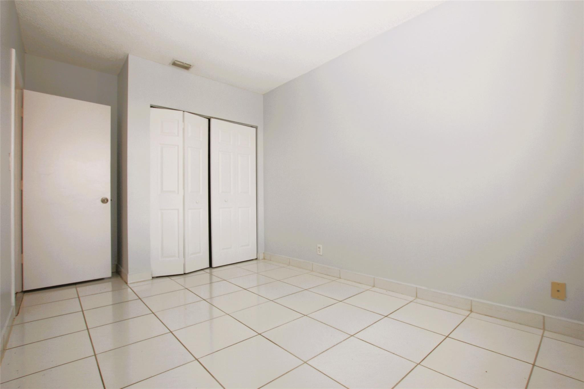 11581 NW 42ND ST 11581