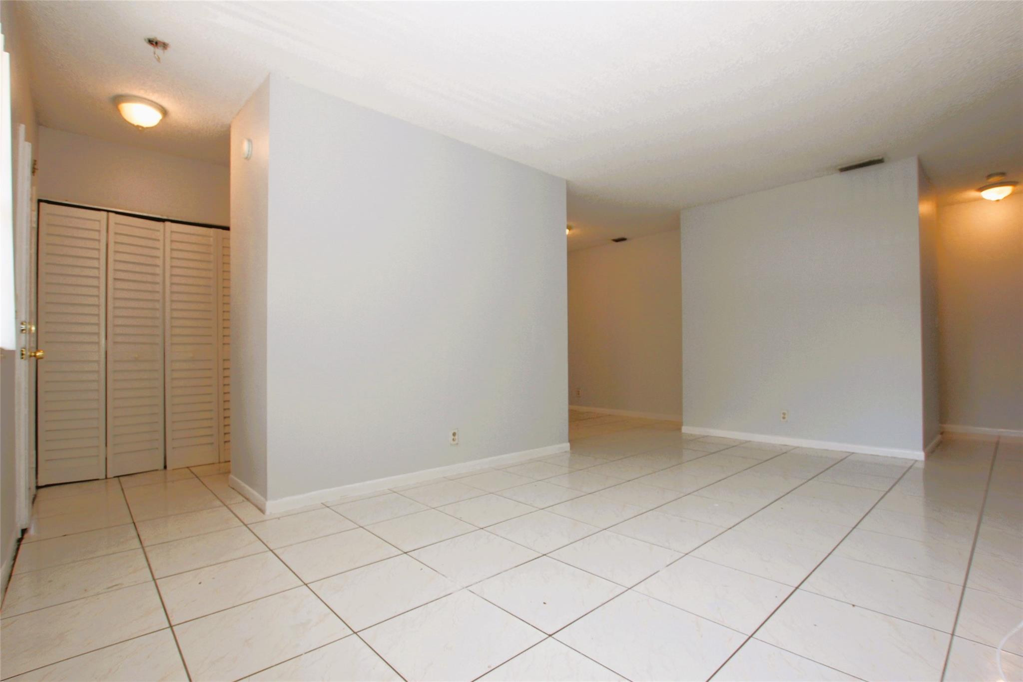 11581 NW 42ND ST 11581