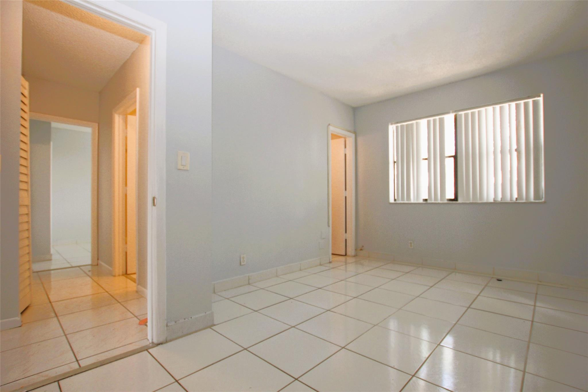 11581 NW 42ND ST 11581