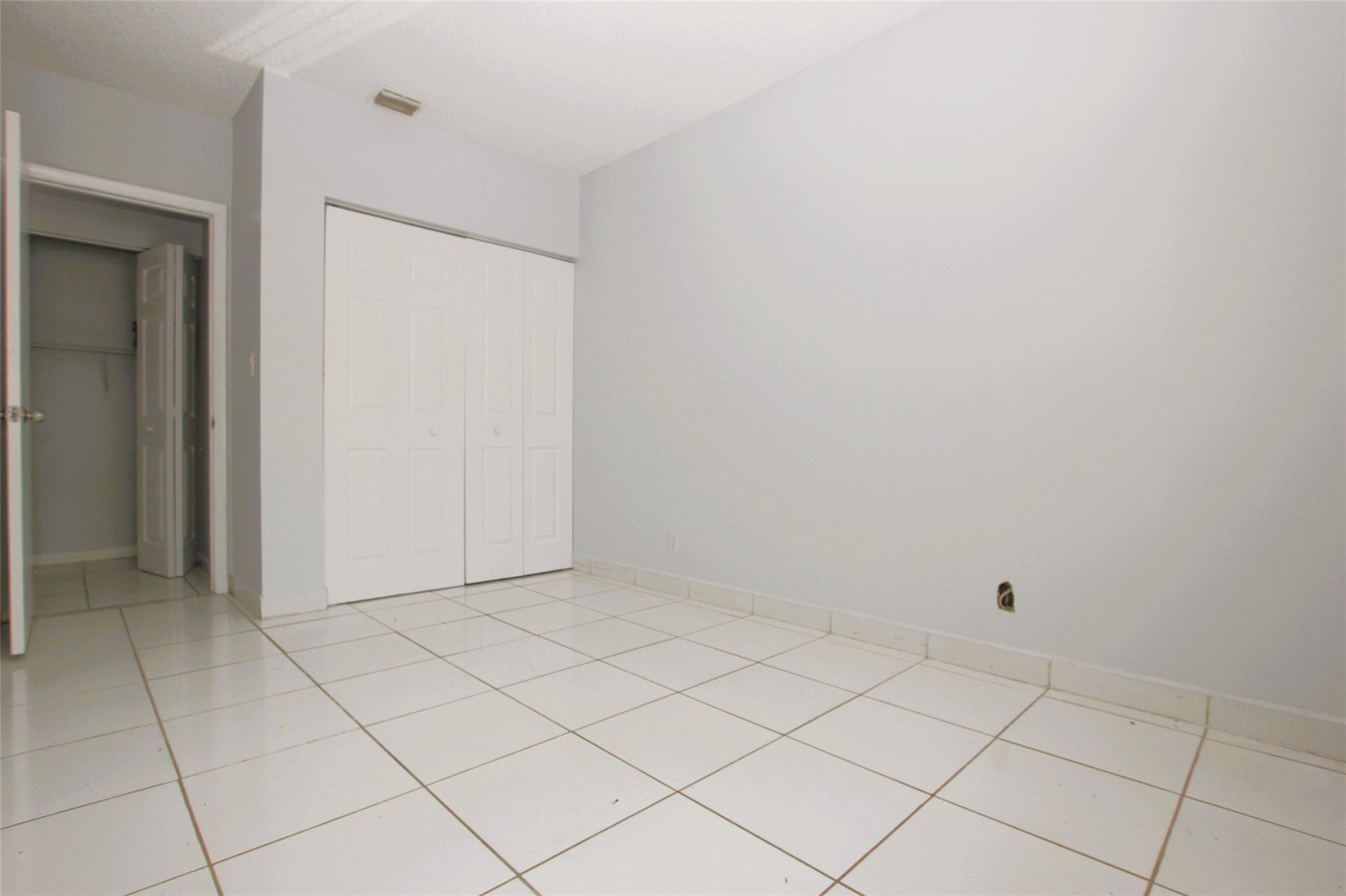 11581 NW 42ND ST 11581