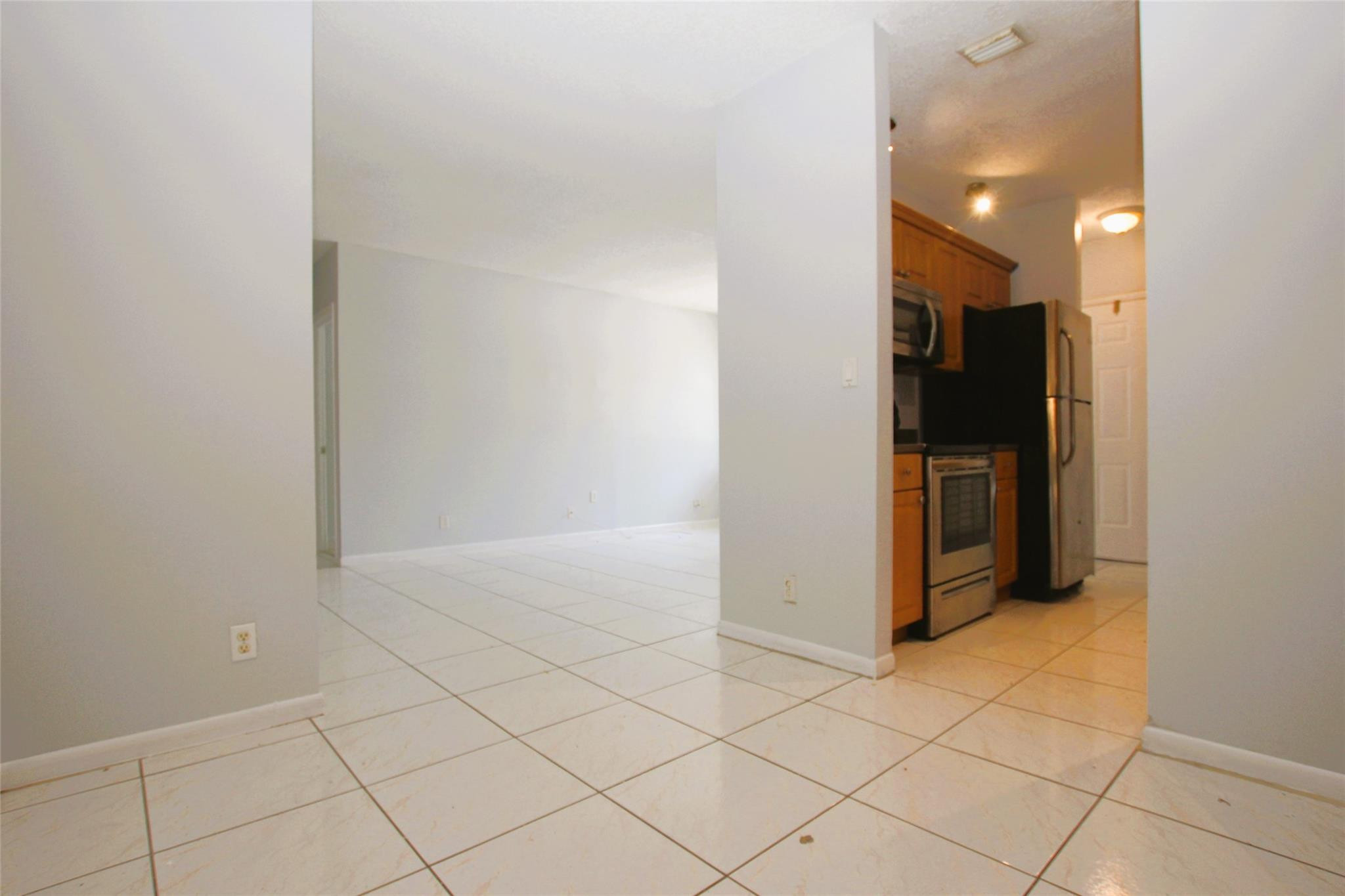 11581 NW 42ND ST 11581