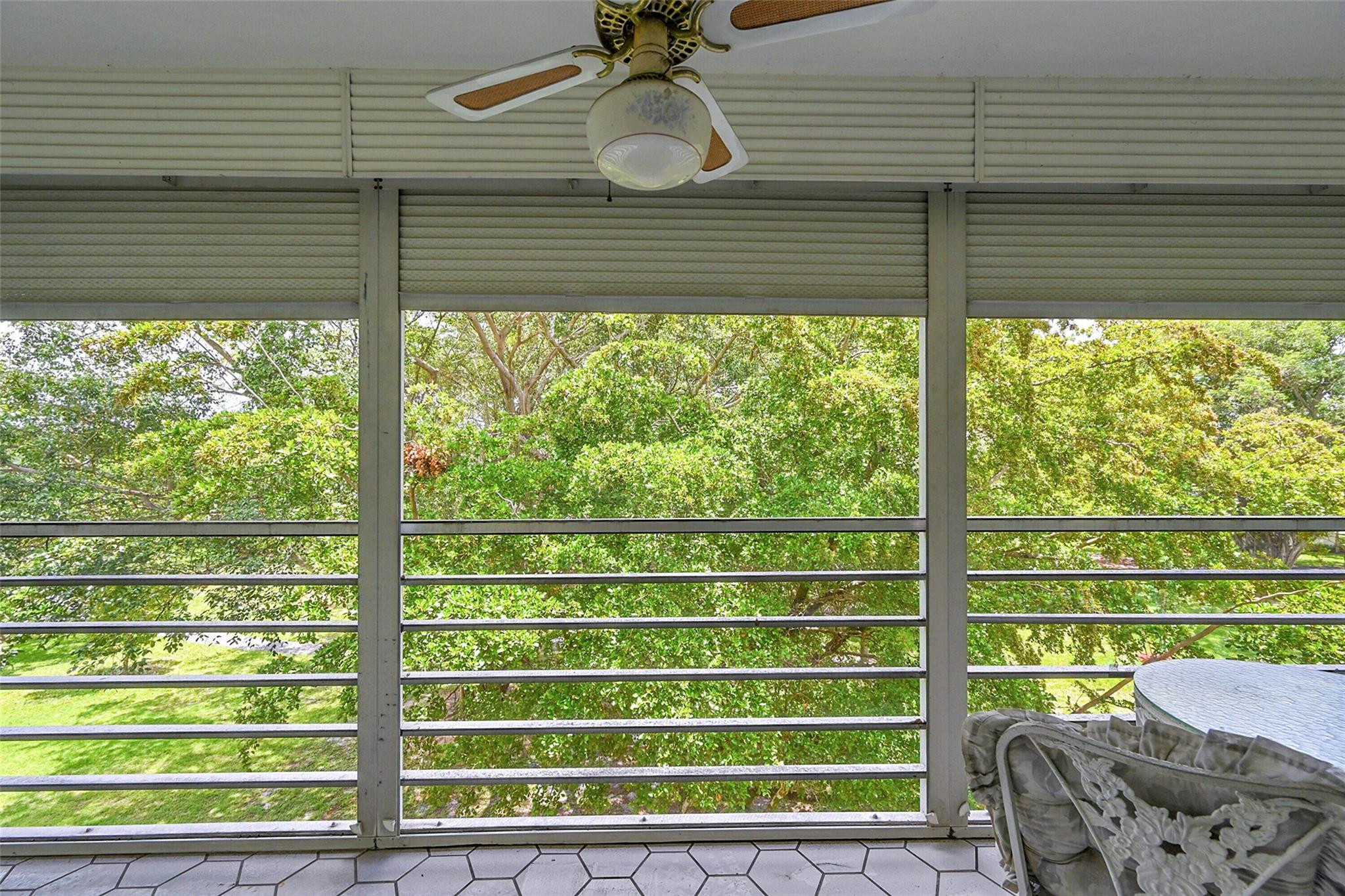 2404 Antigua Cir F4