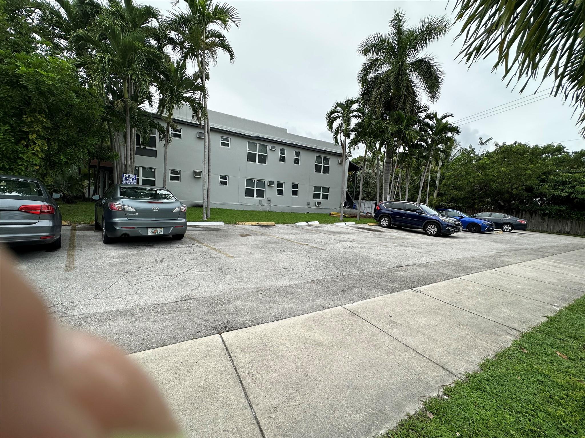 1505 WASHINGTON ST 2