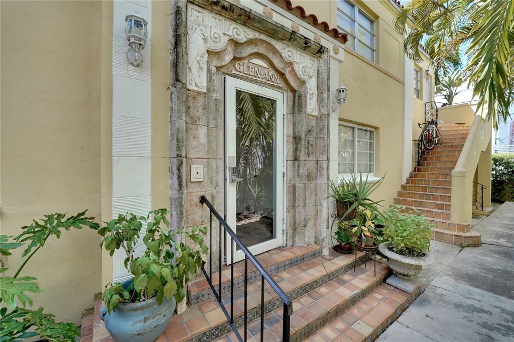 846 Jefferson Ave 4