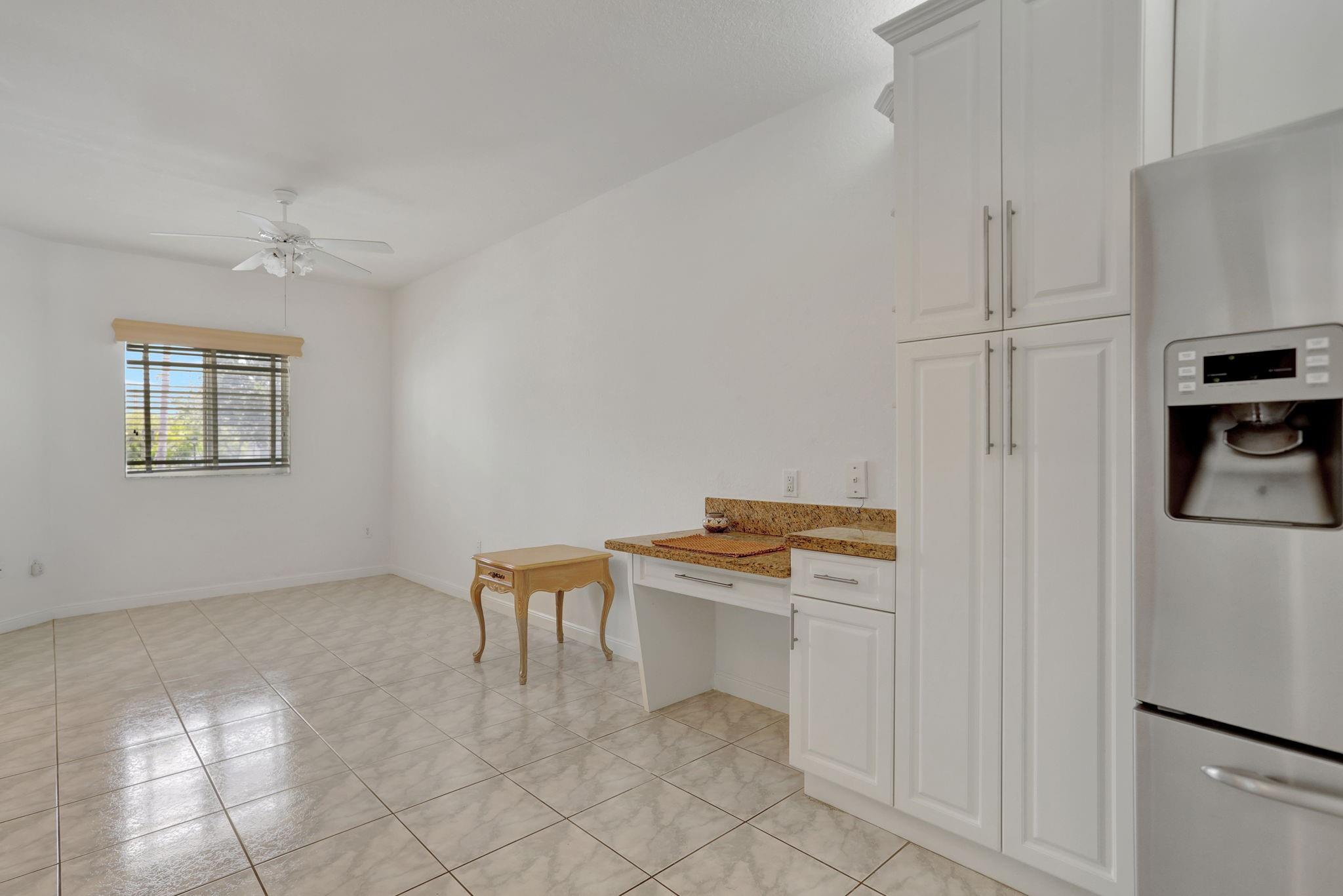 7727 Southampton Ter 205