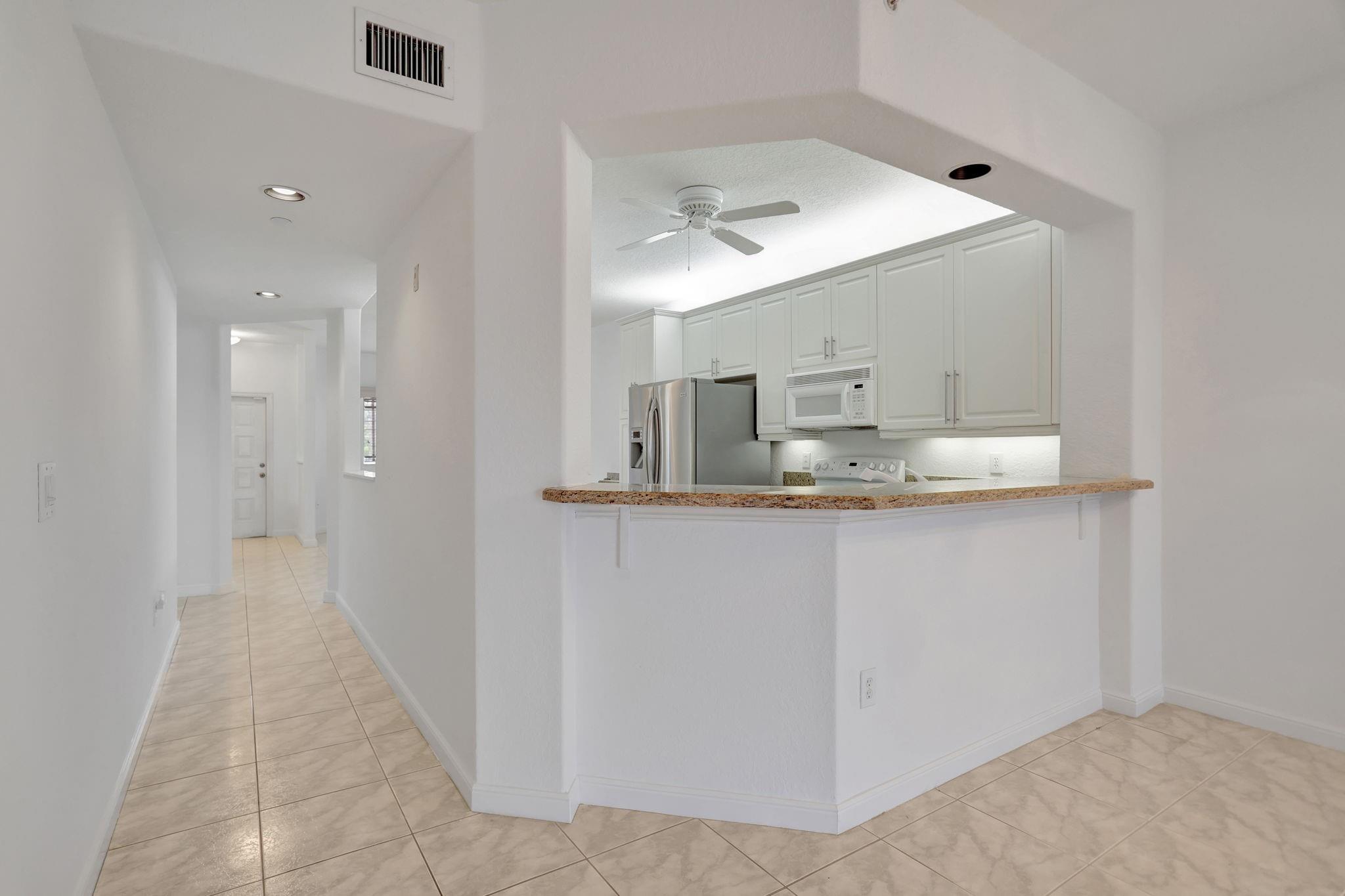 7727 Southampton Ter 205