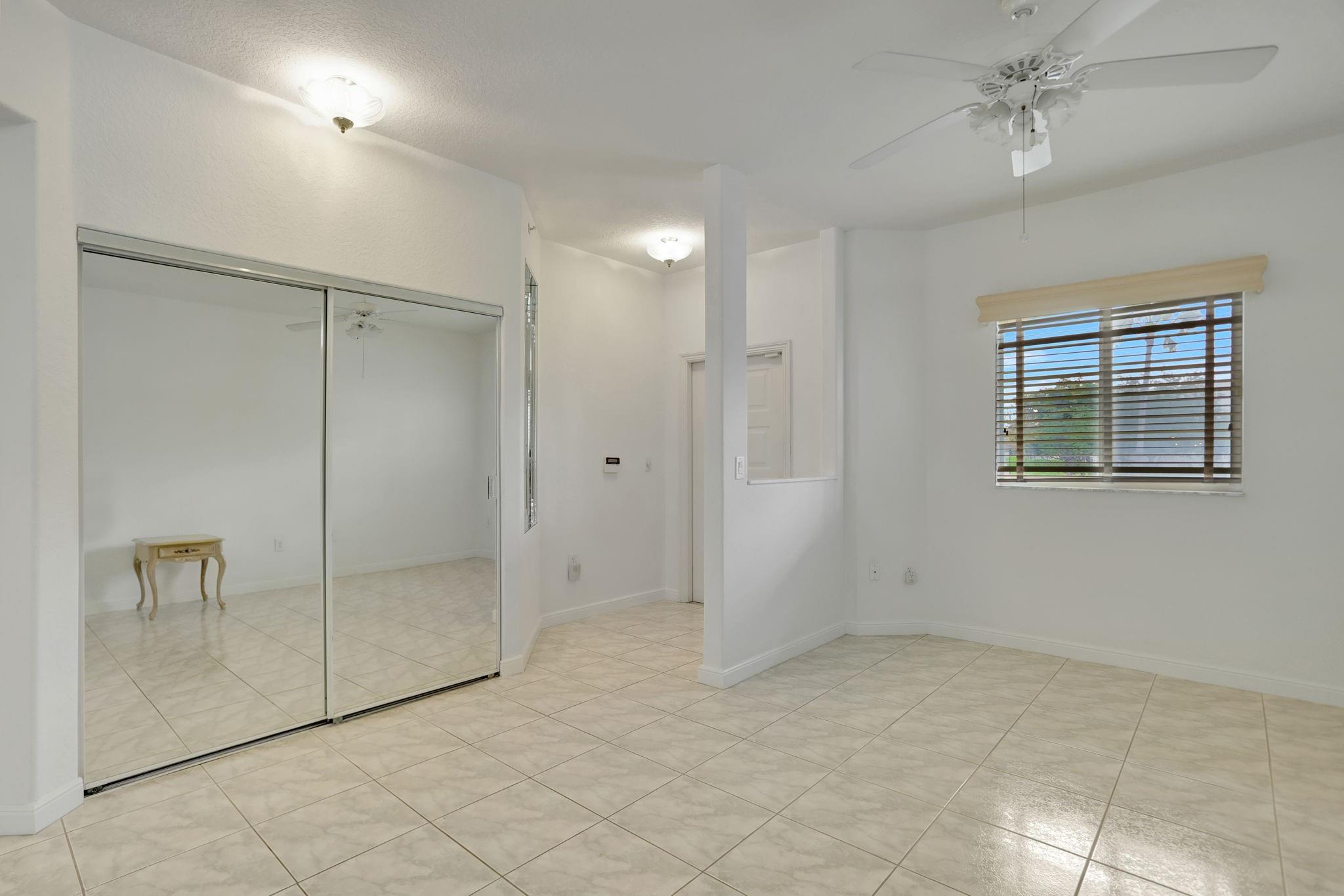 7727 Southampton Ter 205