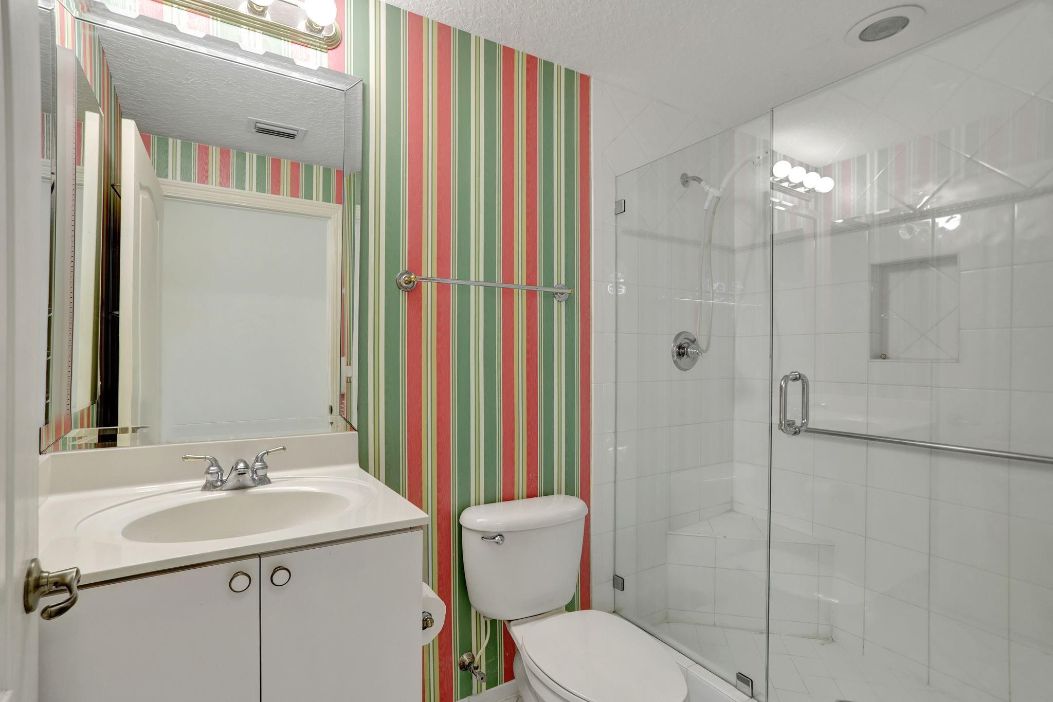 7727 Southampton Ter 205