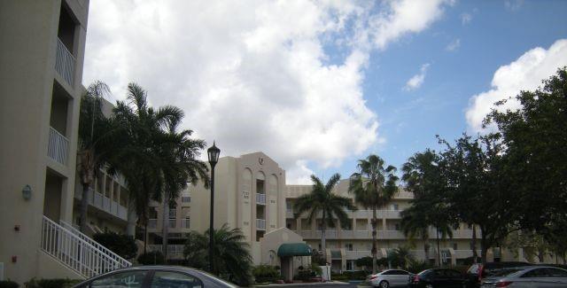 7727 Southampton Ter 205