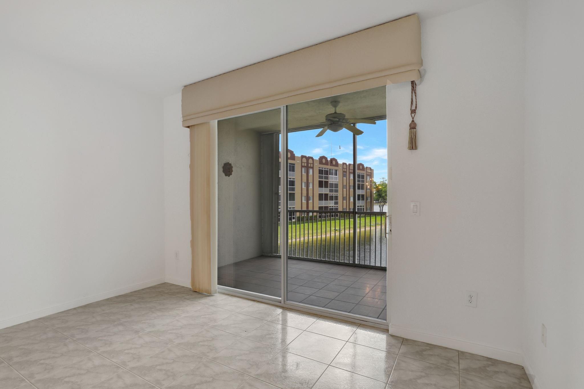 7727 Southampton Ter 205