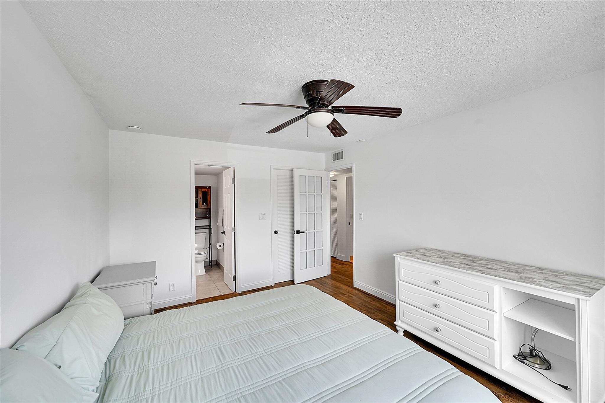 2850 NE 14th Street Cswy 203