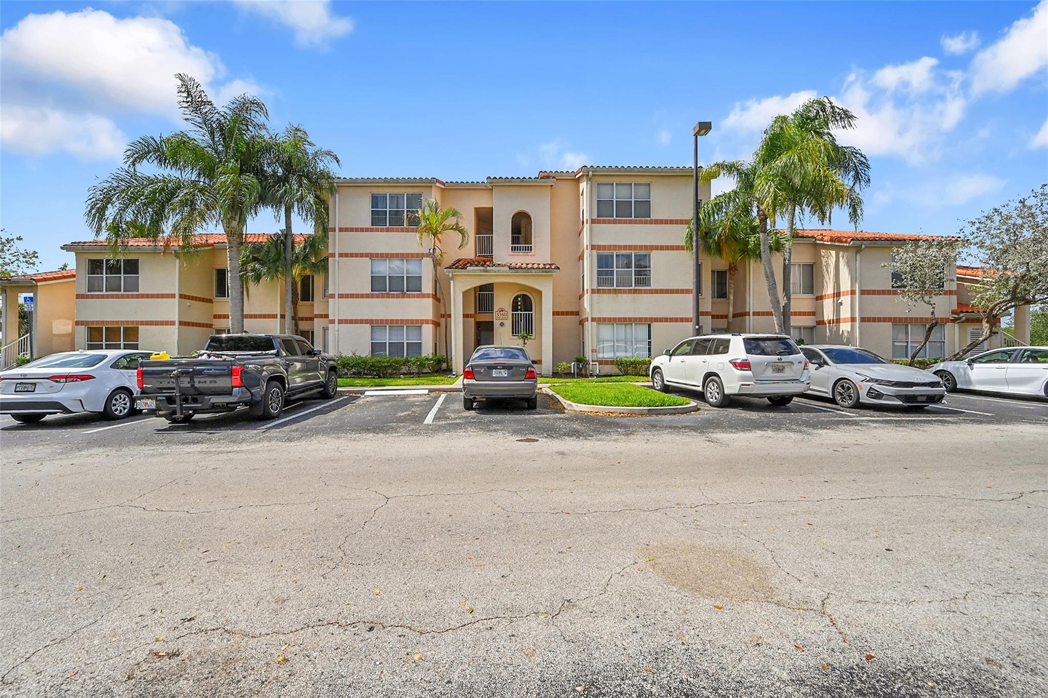 3350 N Pinewalk Dr N 1416