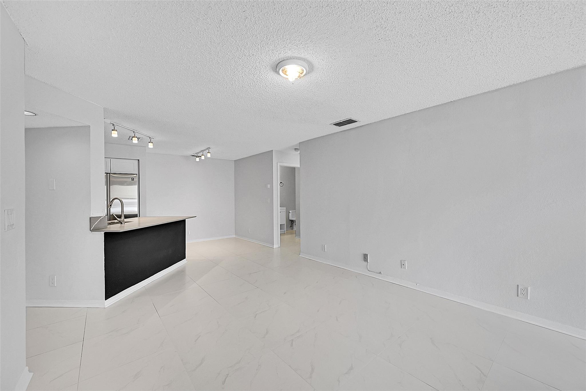 3350 N Pinewalk Dr N 1416