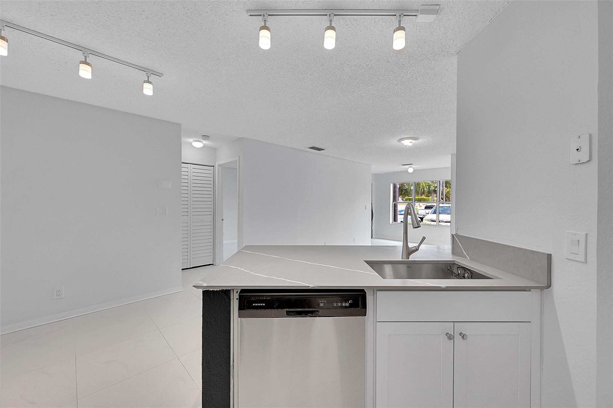 3350 N Pinewalk Dr N 1416