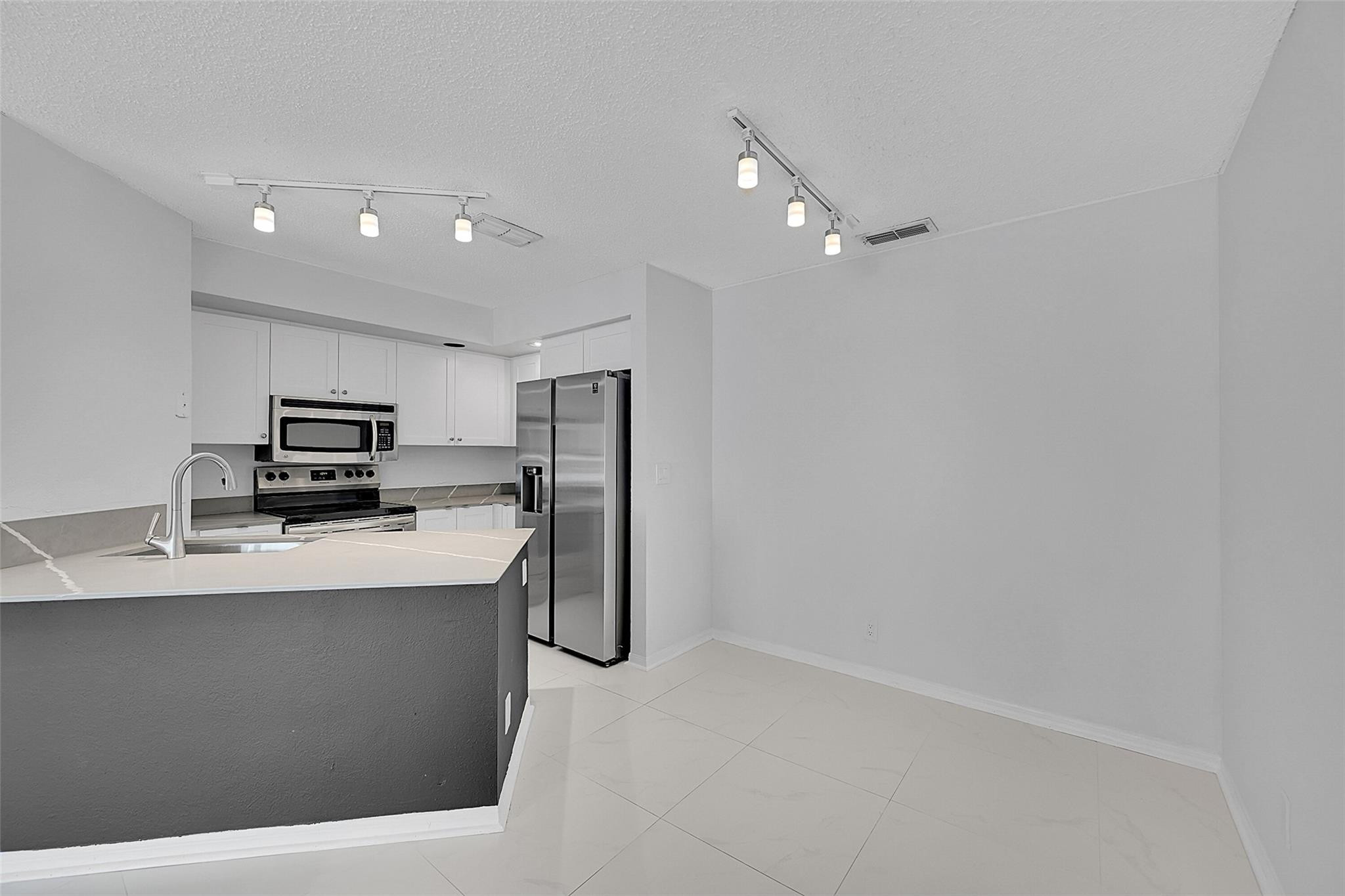 3350 N Pinewalk Dr N 1416