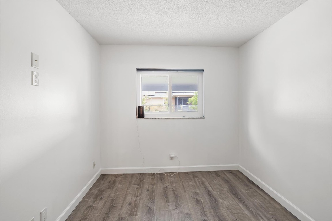 6579 Country Wood Way