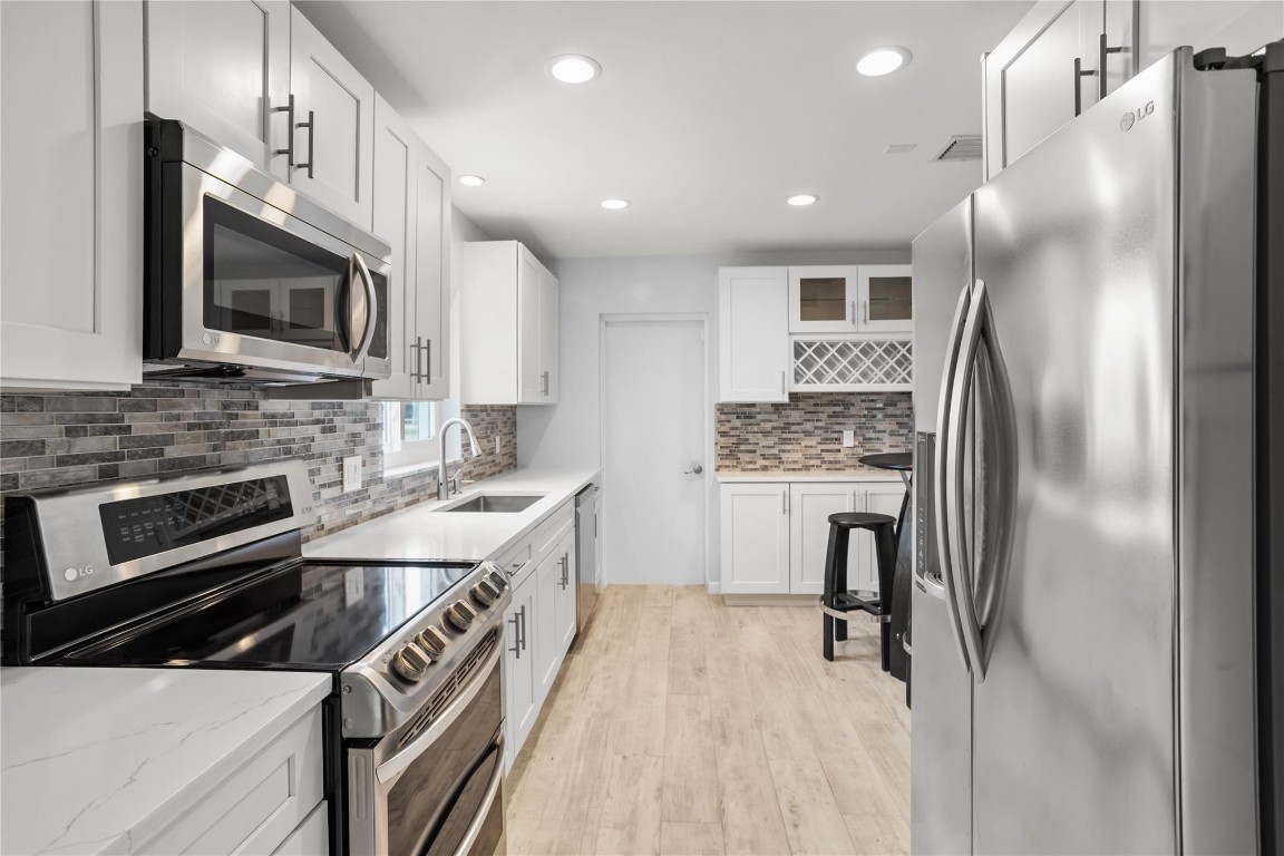 6579 Country Wood Way