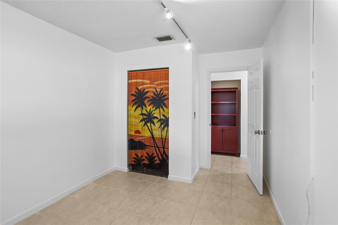 6579 Country Wood Way