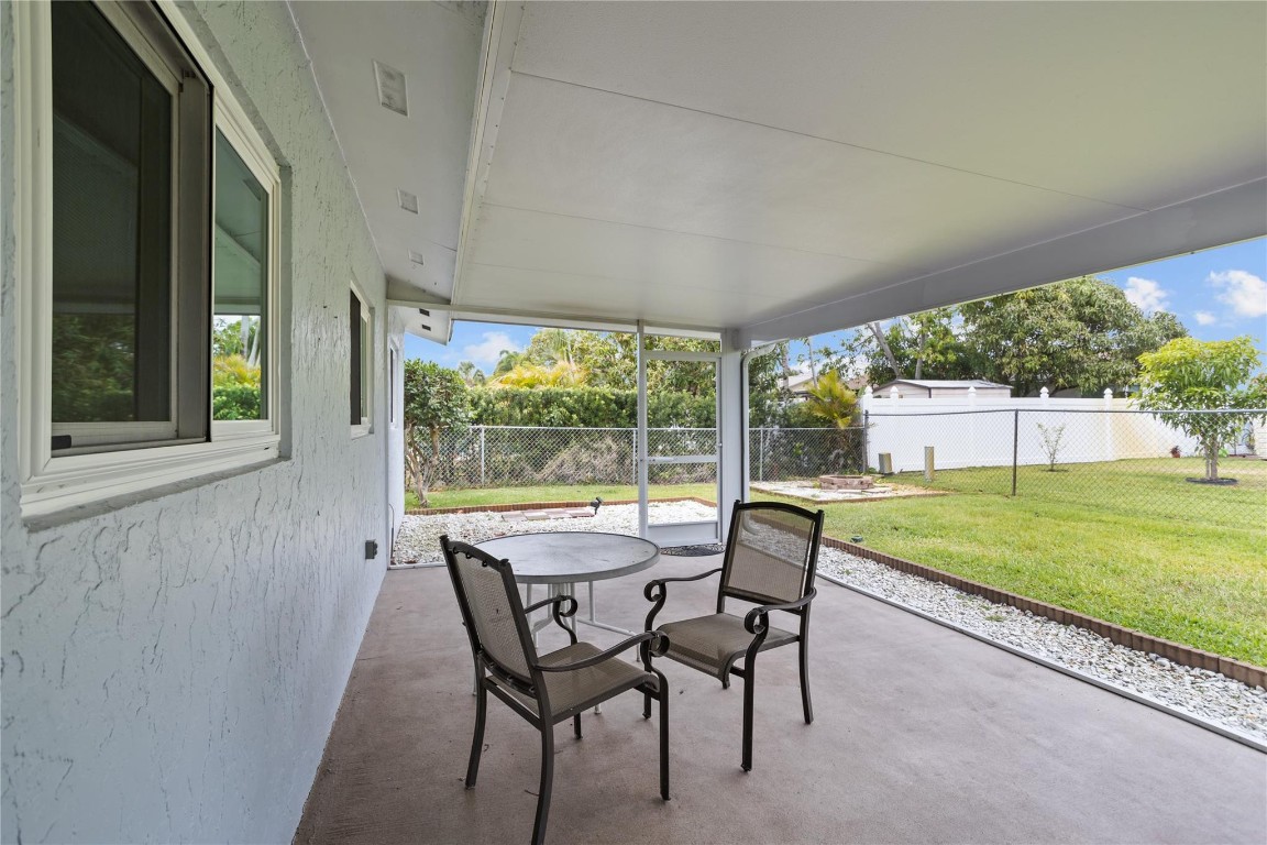 6579 Country Wood Way