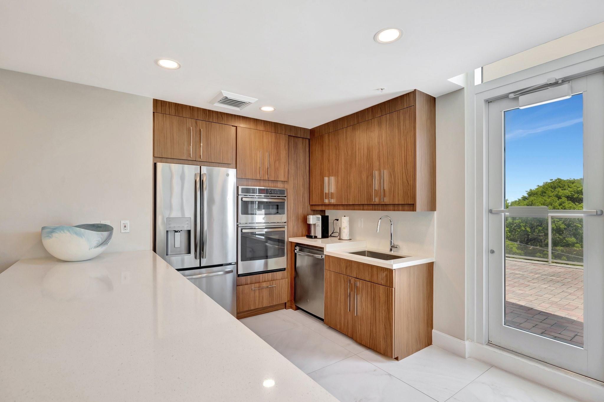111 SE 8th Ave 603