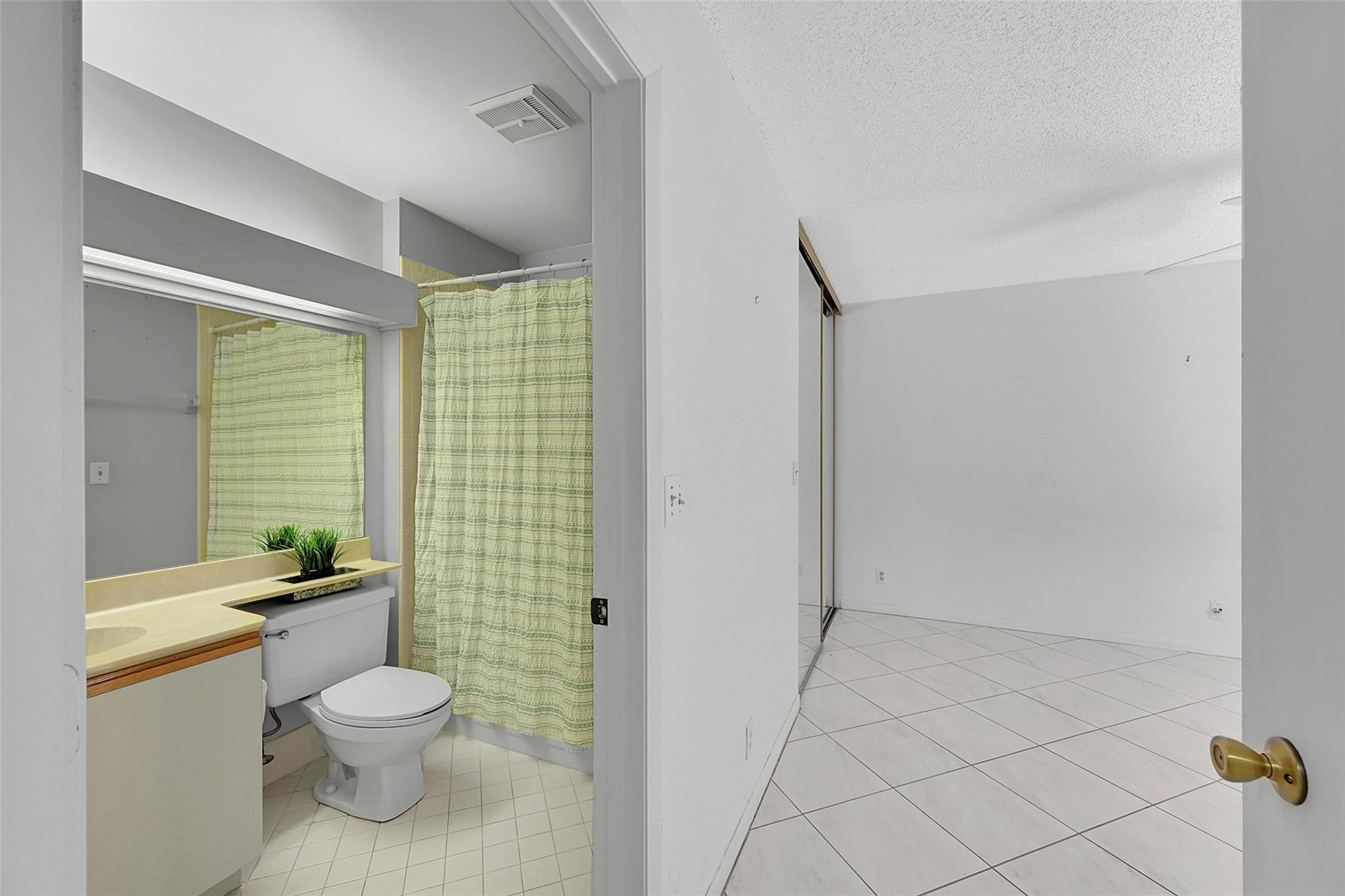 4861 NW 22nd St 4175