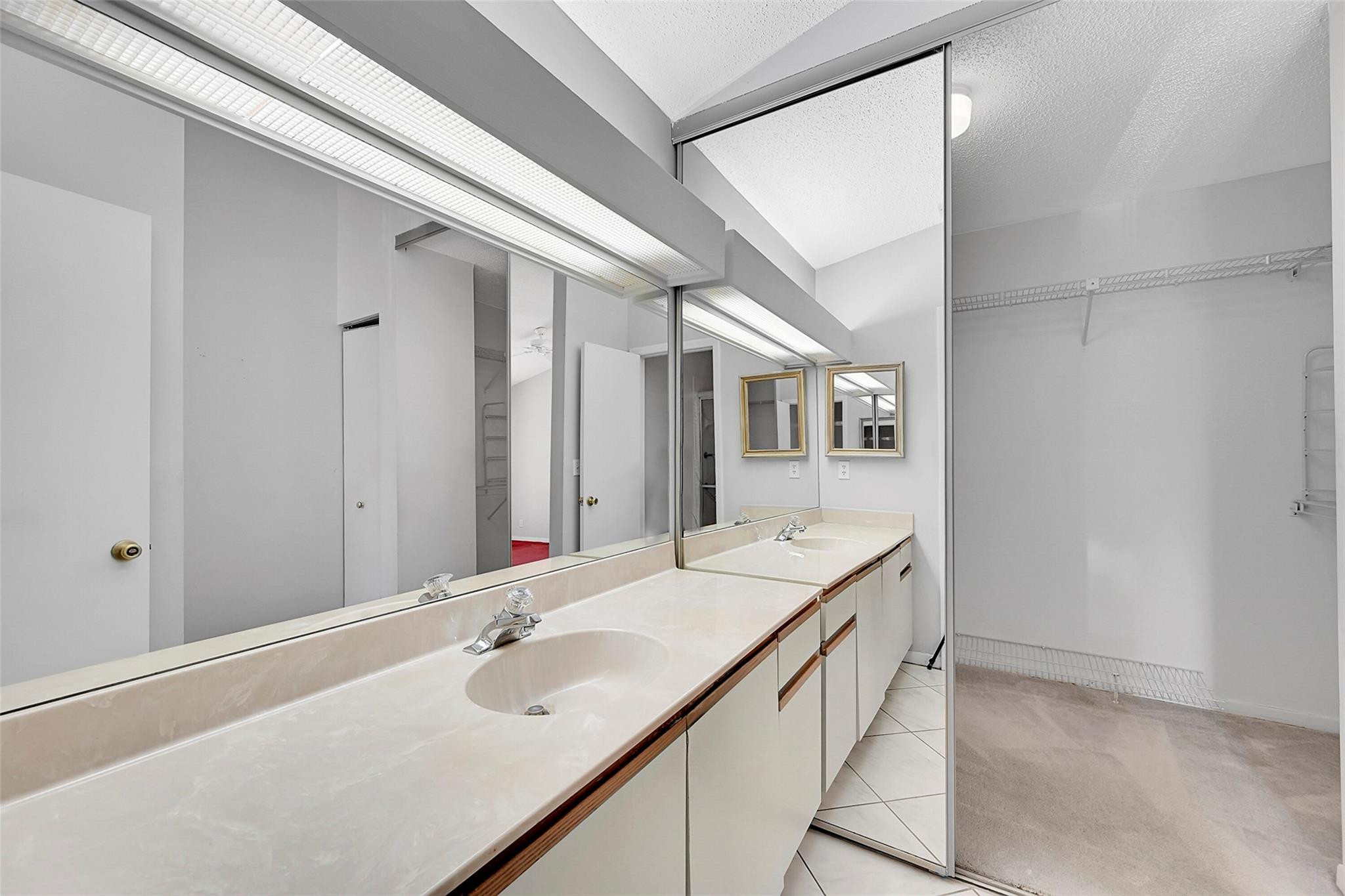 4861 NW 22nd St 4175