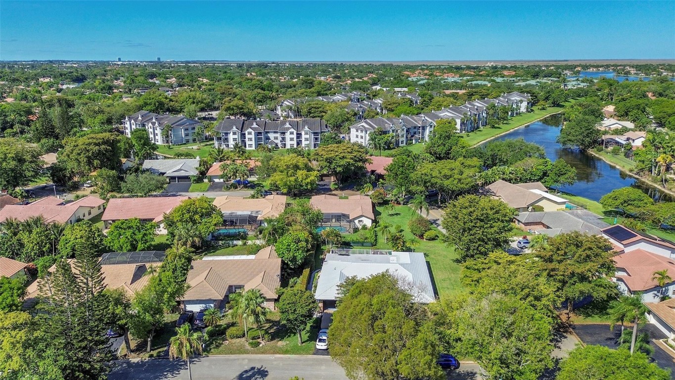 935 NW 110th Lane