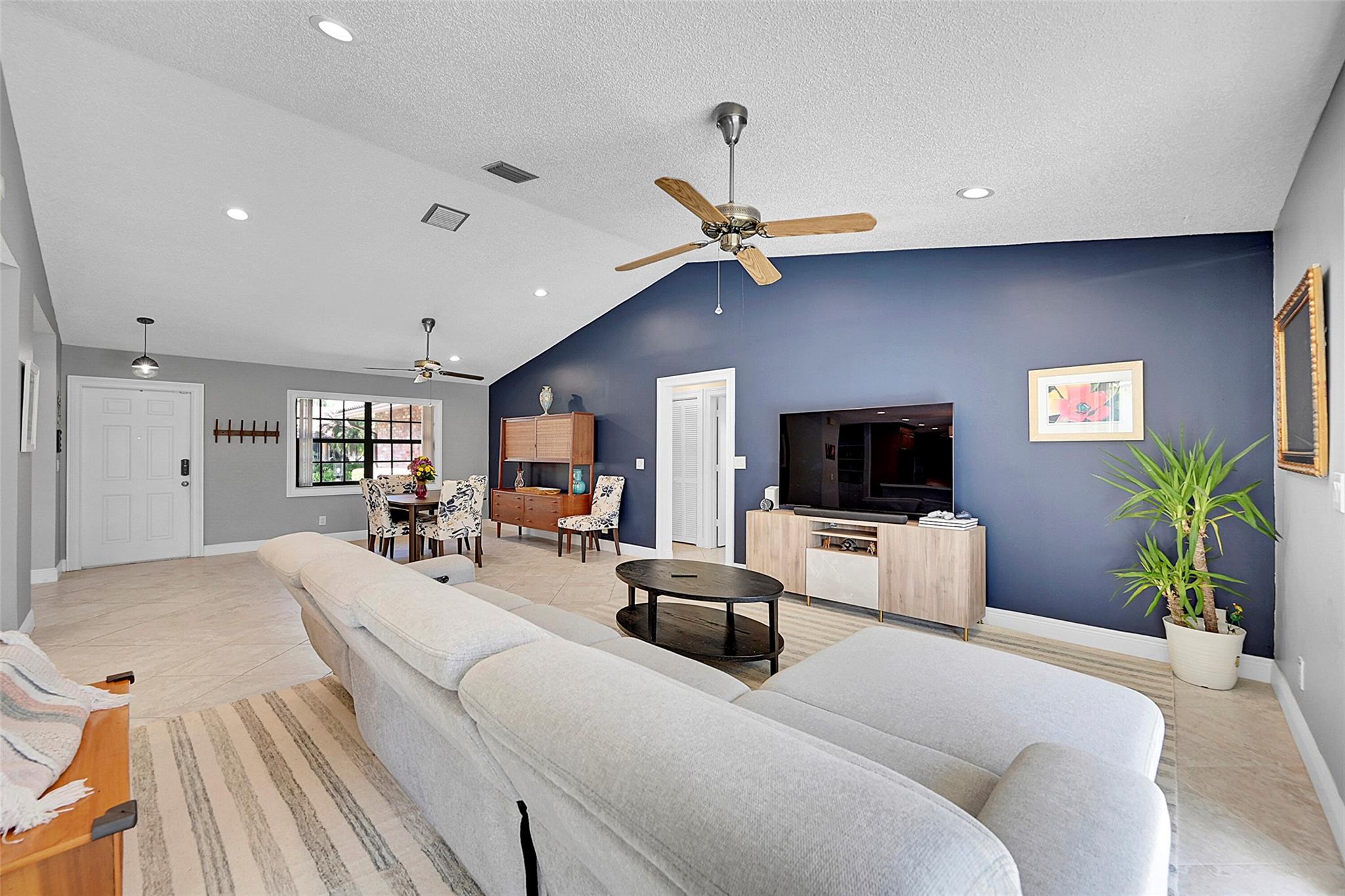 935 NW 110th Lane
