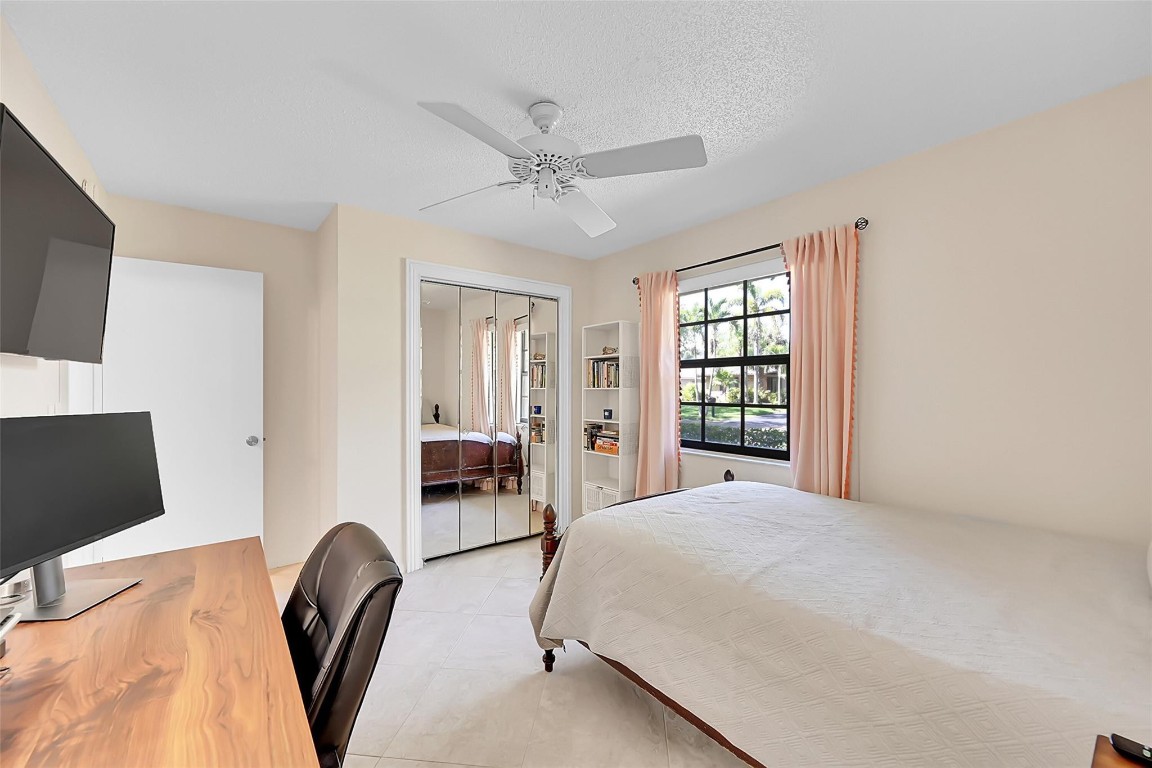 935 NW 110th Lane