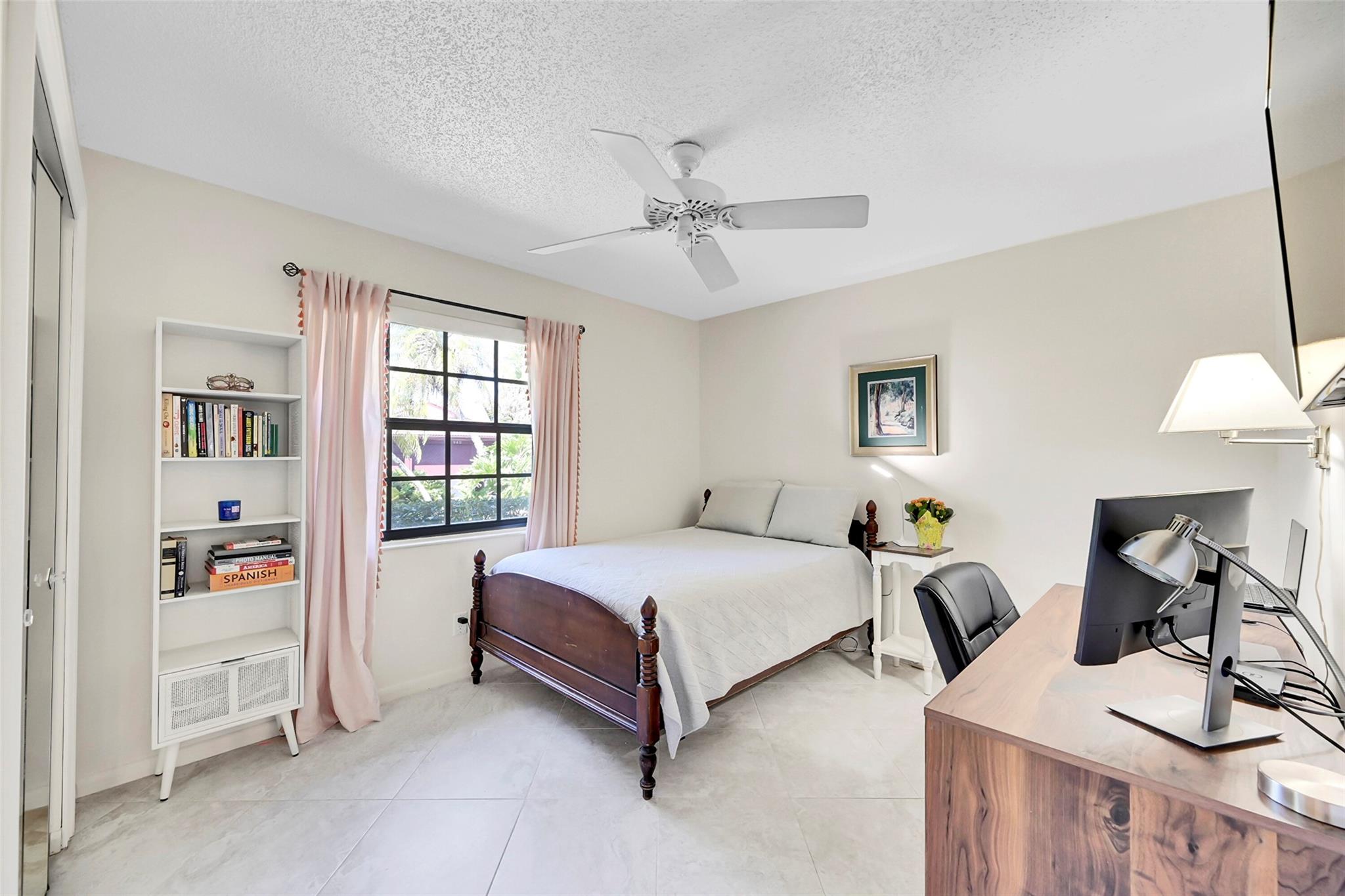 935 NW 110th Lane