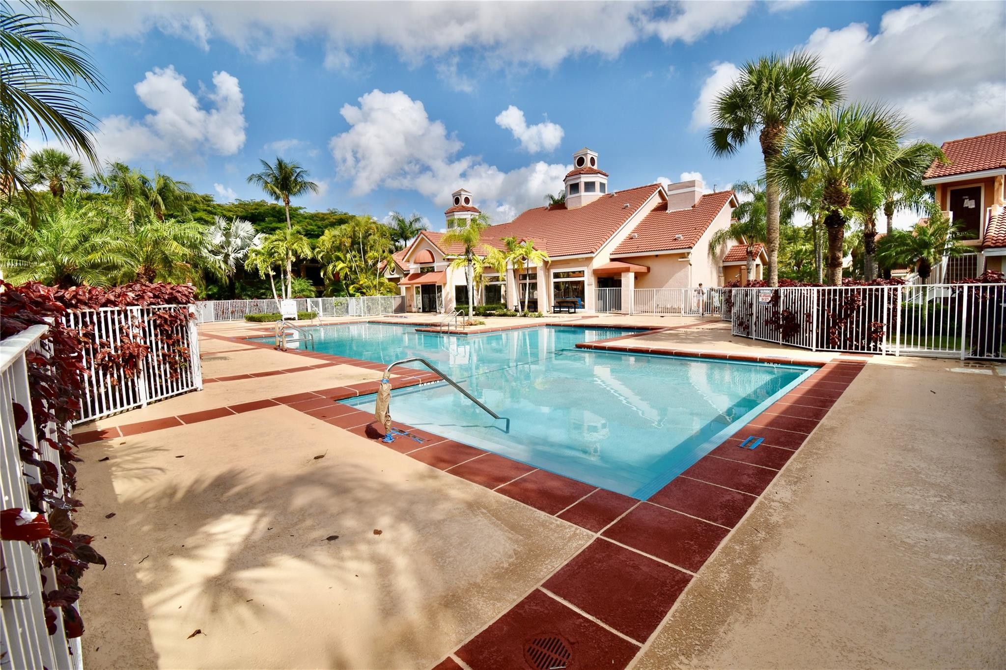 10441 SW 155th Ct 913