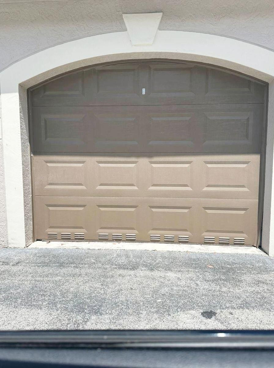 5045 Wiles Rd 202