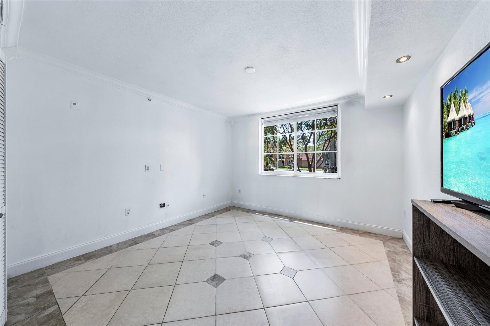 4856 N State Road 7 104