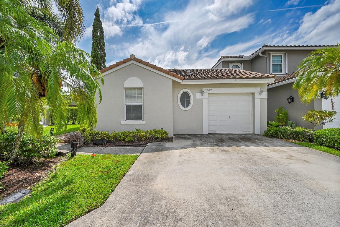 5642 NW 118th Dr