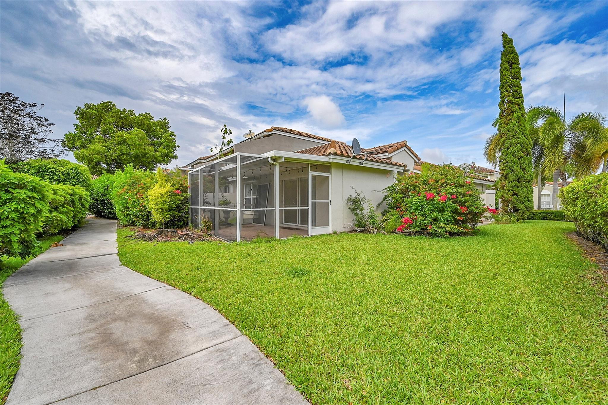 5642 NW 118th Dr