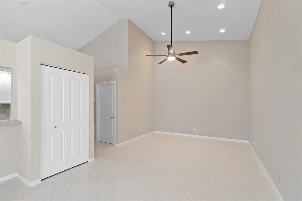 7742 Coral Lake Dr 1