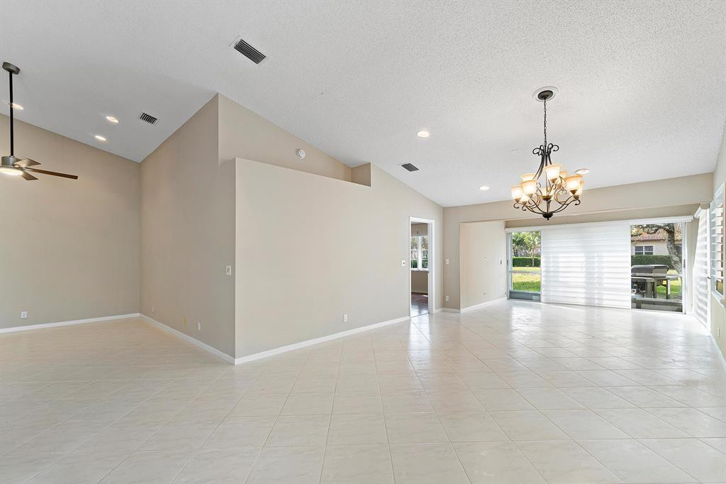 7742 Coral Lake Dr 1