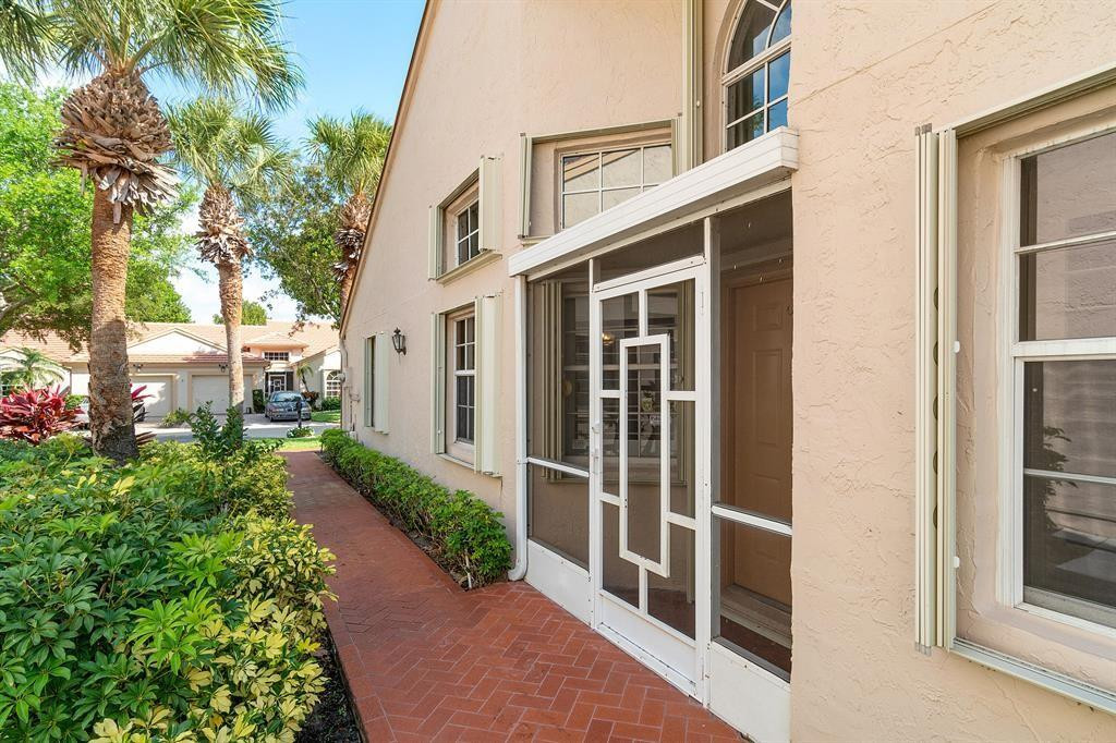 7742 Coral Lake Dr 1