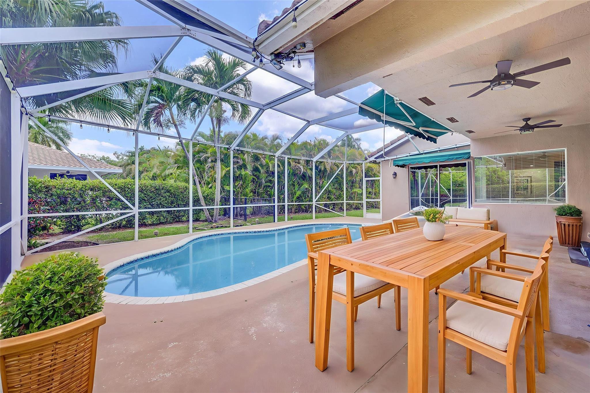 4995 NW 110th Ter